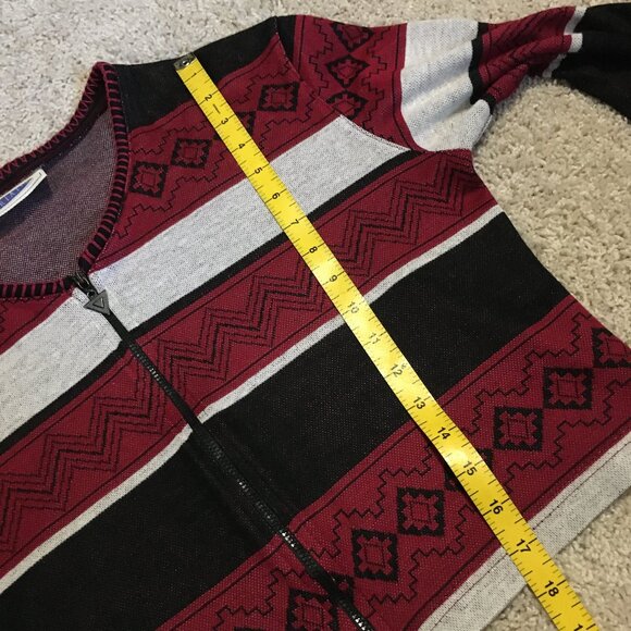Riata Arizona Tribal Cropped Zip Up Cardigan - Picture 14 of 15